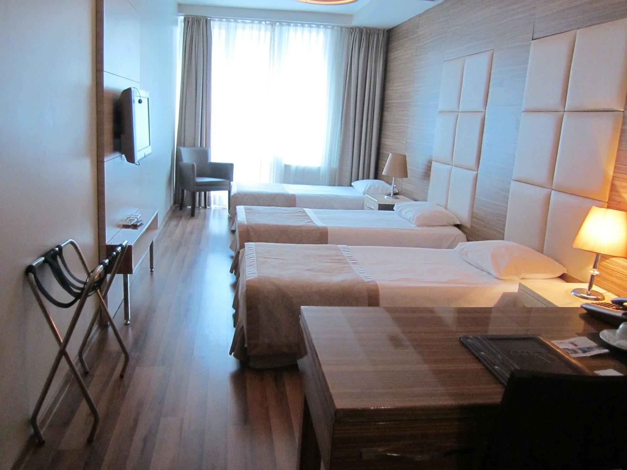 Derpa Hotel Provincia di Provincia di Istanbul Esterno foto
